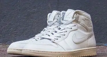 Nike Air Jordan 1 Retro High Premium « Pure Platinum »