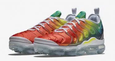 Nike Air VaporMax Plus Rainbow