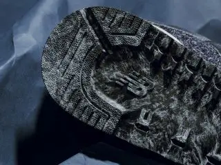 Invincible x New Balance 574