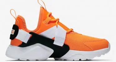 Nike Huarache City Low « Just Do It » orange