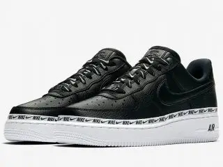 Nike Air Force 1 Low Wmn ''Ribbon'' Pack - Noir