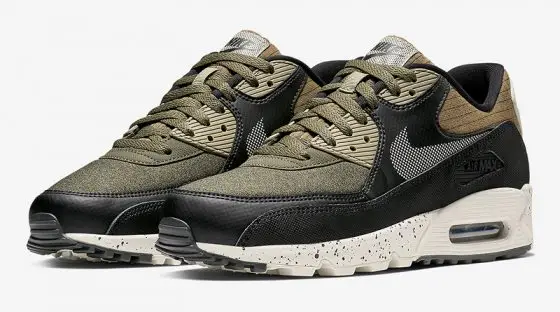 Nike Air Max 90 ‘’noir et olive’’