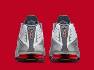 Nike Shox R4 OG ‘’White/Metallic Silver/Comet Red’’