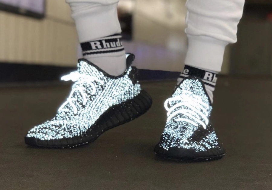 adidas Yeezy Boost 350 v2 ‘’Black Reflective’’