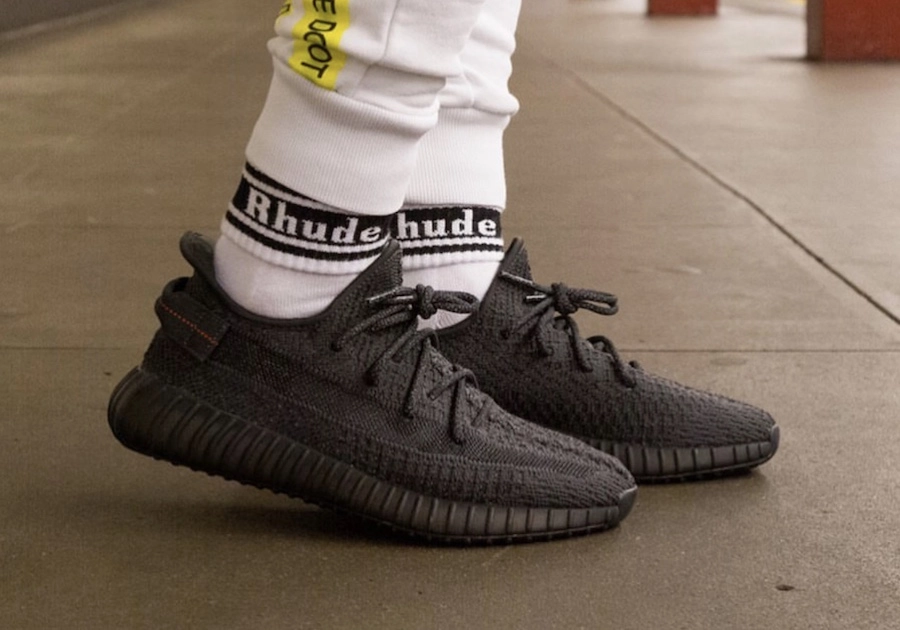 adidas Yeezy Boost 350 v2 ‘’Black Reflective’’