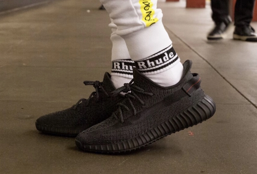 adidas Yeezy Boost 350 v2 ‘’Black Reflective’’