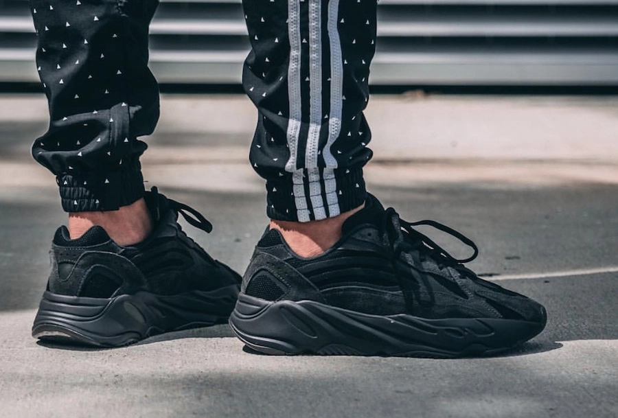 adidas Yeezy Boost 700 v2 ‘’Vanta’’ - On feet