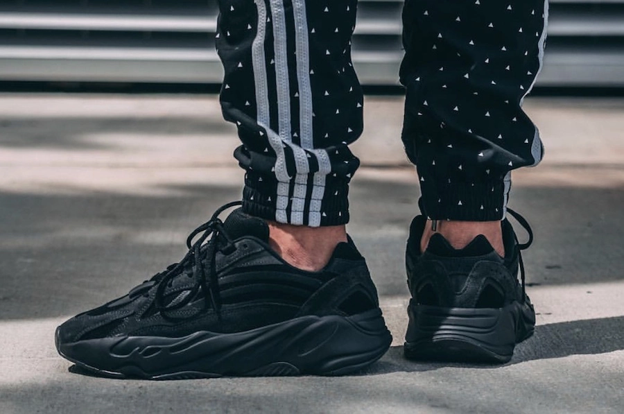 adidas Yeezy Boost 700 v2 ‘’Vanta’’ - On feet