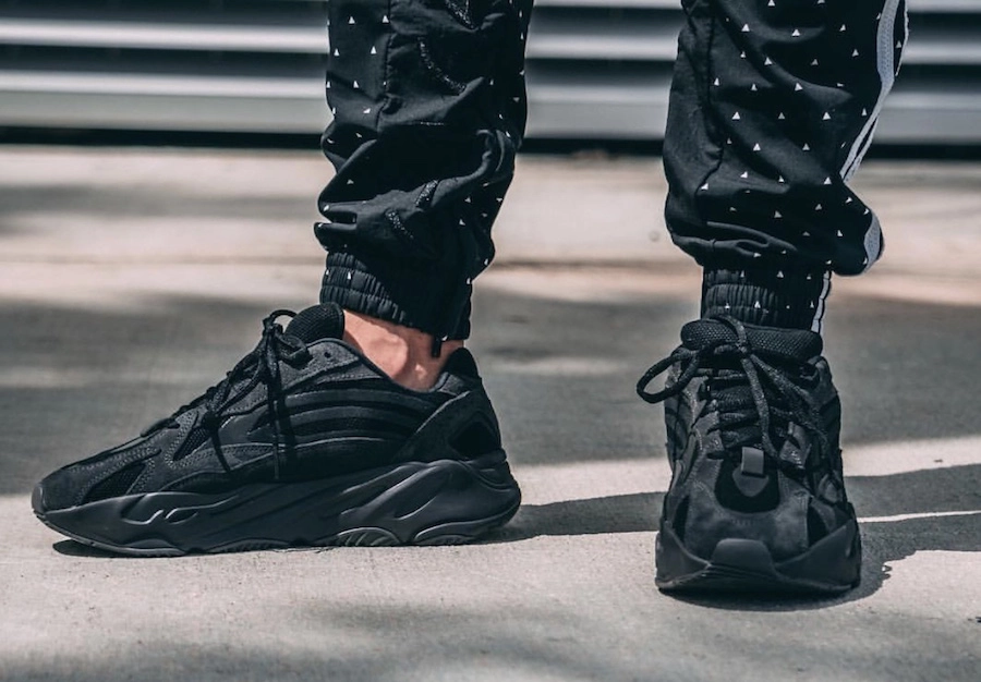 adidas Yeezy Boost 700 v2 ‘’Vanta’’ - On feet