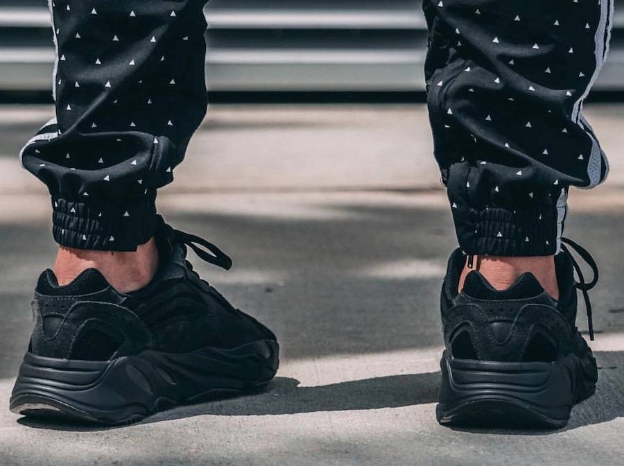 adidas Yeezy Boost 700 v2 ‘’Vanta’’ - On feet