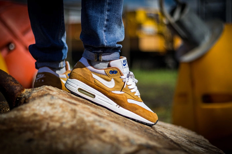atmos x Nike Air Max 1 ‘’Curry’’ - 2003