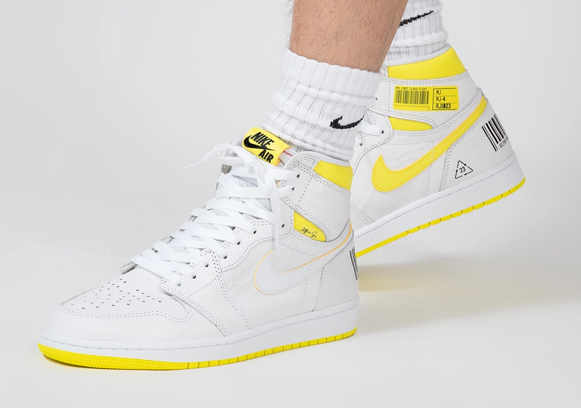 Air Jordan 1 Retro High OG ‘’First Class Flight’’