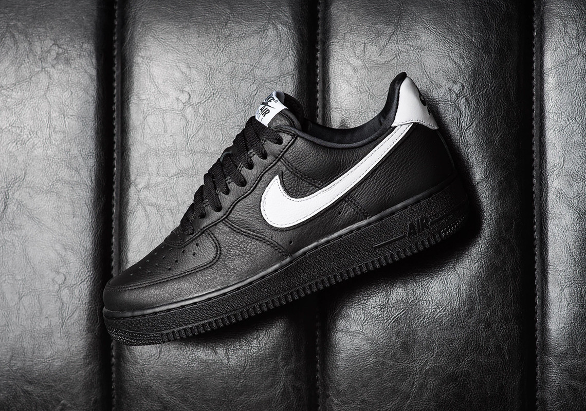 Nike Air Force 1 Low Retro QS ‘’Friday’’