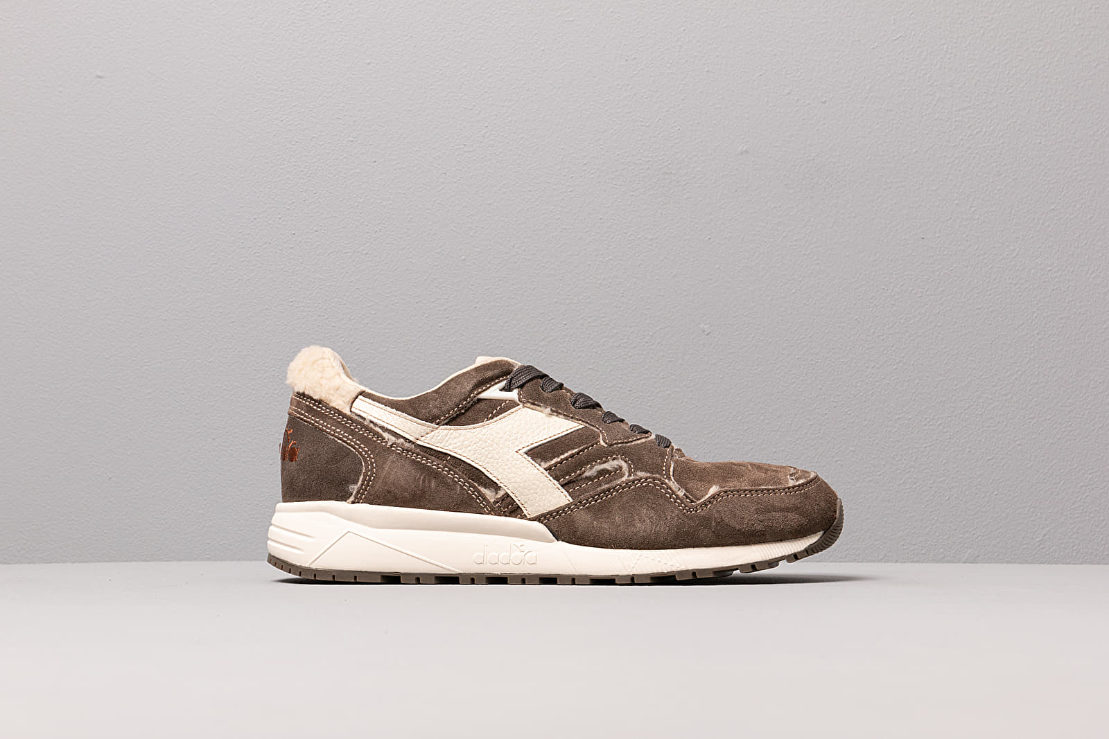 Diadora N9002 Herren-Sneaker - Retro Laufschuh Aus Den 90ern In Poppigen Farben