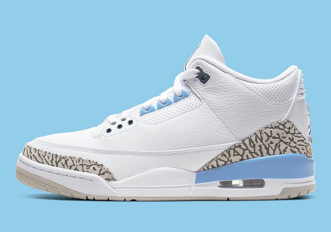 Air Jordan 3 “UNC”