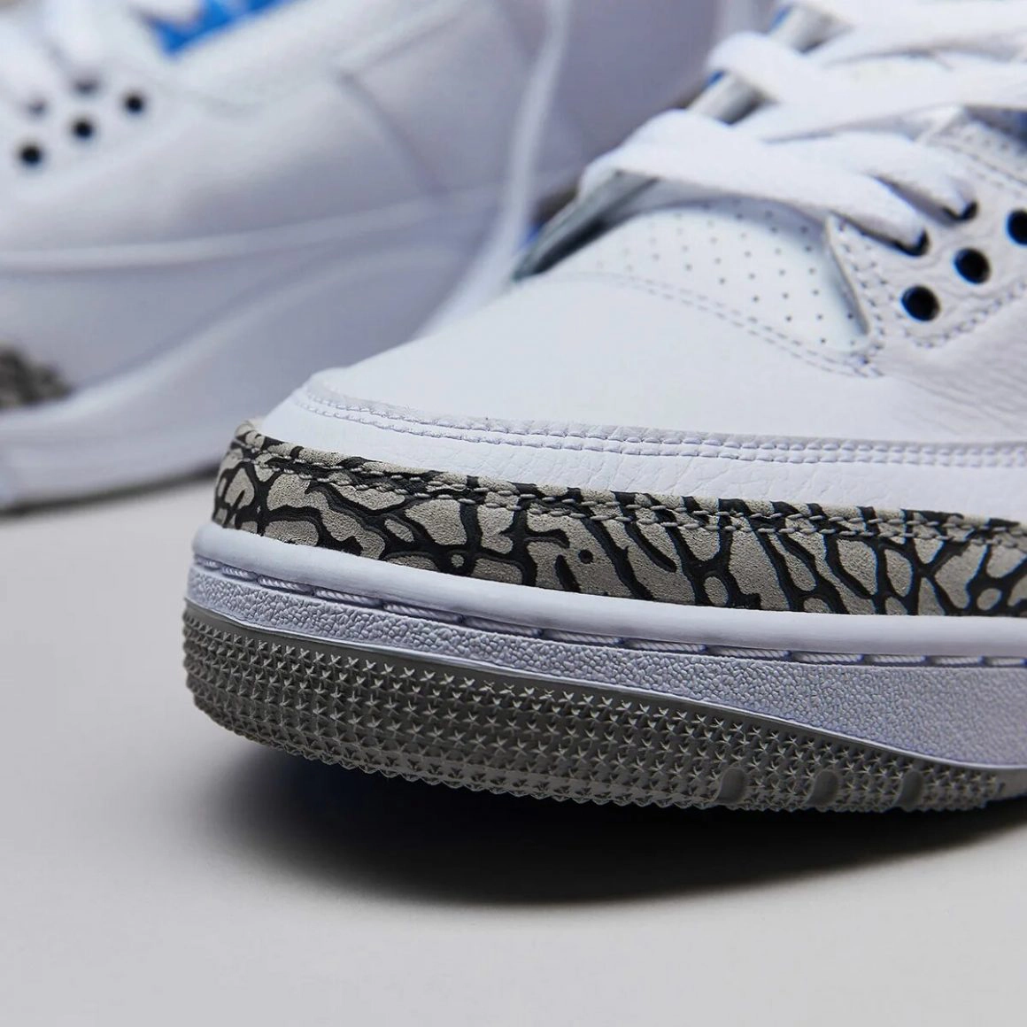 Air Jordan 3 “UNC”