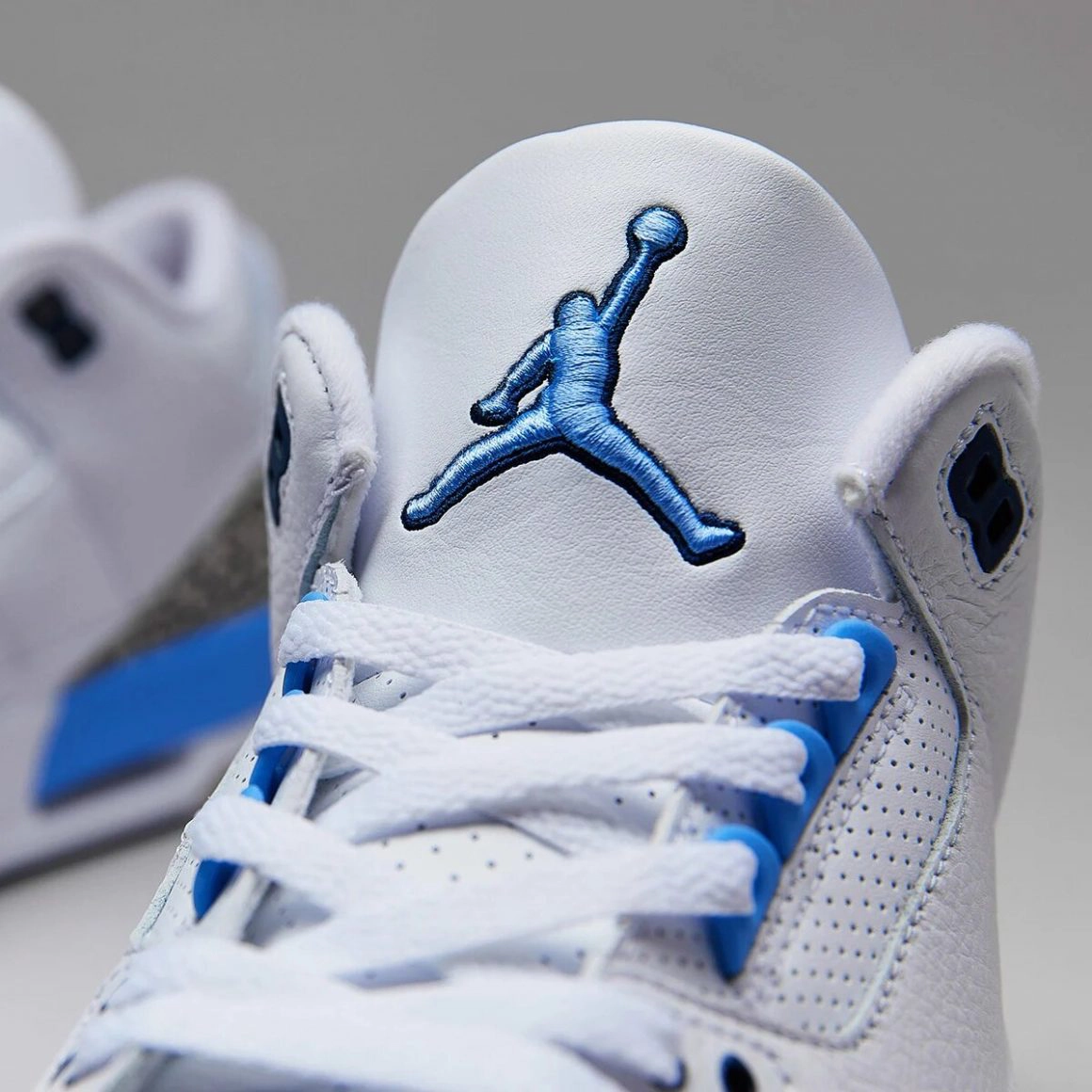 Air Jordan 3 “UNC”