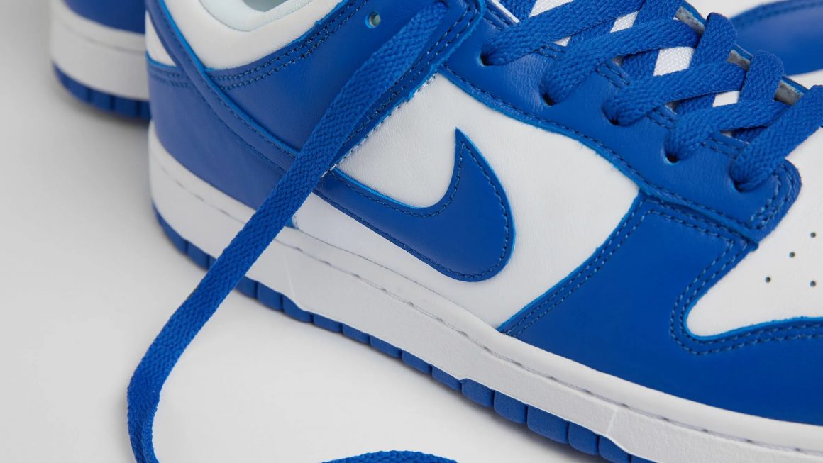 nike dunk low sp kentucky varsity royal CU1726 100 mood 02 1160x653