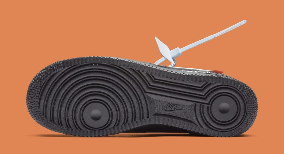 Off-White x Nike Air Force 1 ‘’Black’’ - AO4606-001