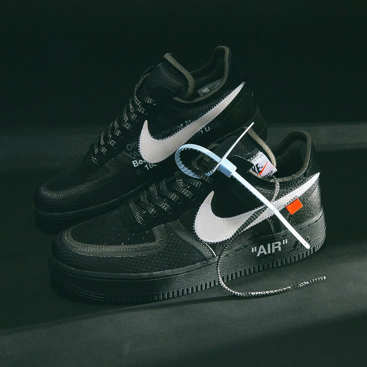 Off-White x Nike Air Force 1 ‘’Black’’ - AO4606-001 Off-White x Nike Air Force 1 ‘’Black’’ - AO4606-001