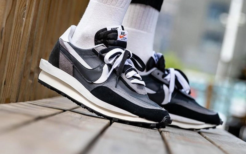 Sacai x Nike LD Waffle ‘’Black/White’’ - BV0073-001