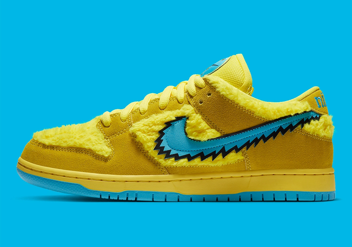 Grateful Dead x Nike SB Dunk ‘’Opti Yellow’’ - CJ5378-700
