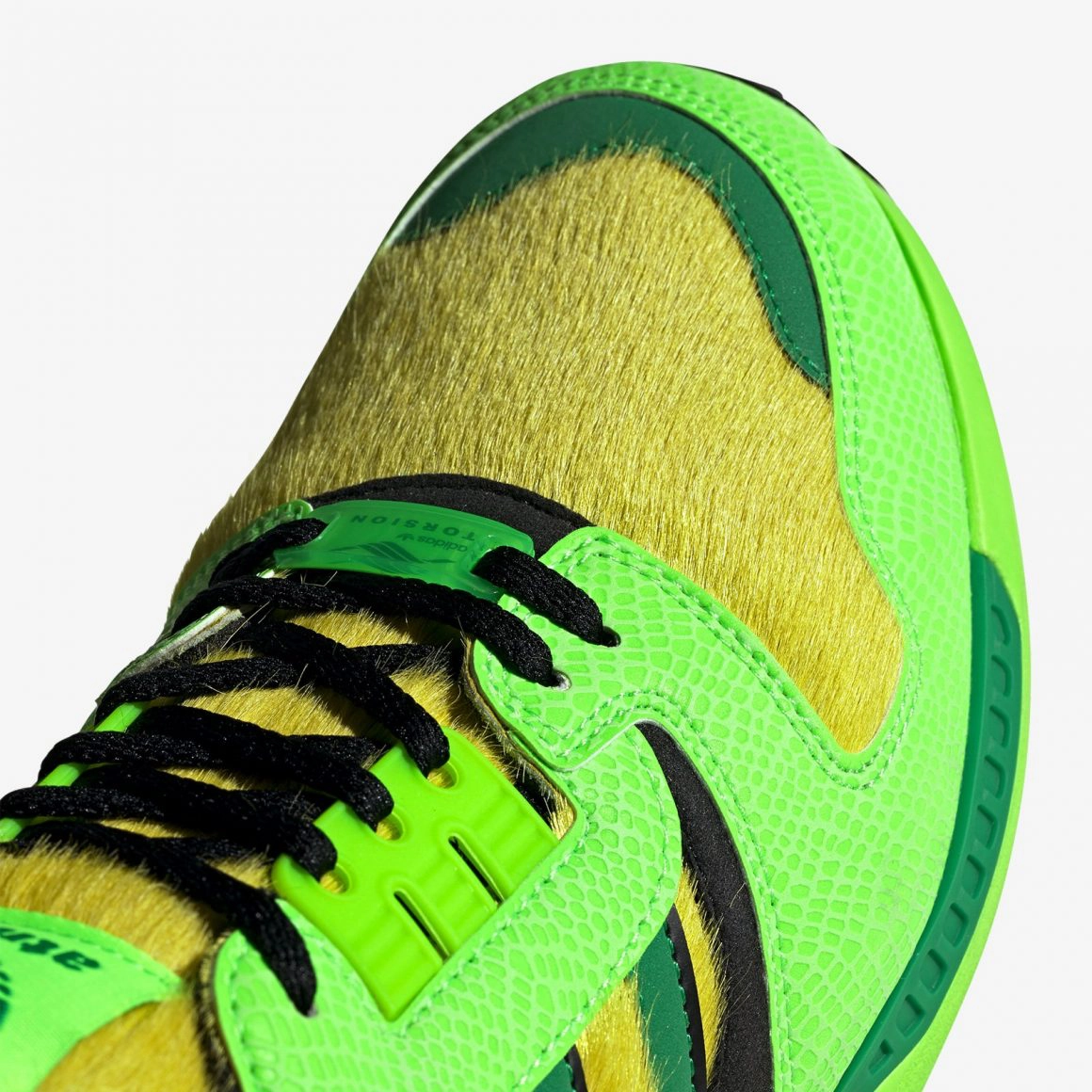 atmos x adidas ZX 8000 ‘’G-SNK 3’’ ‘’Green’’ - FX8593
