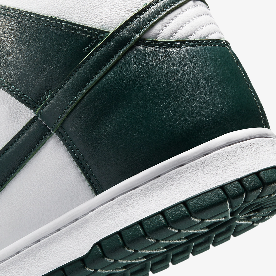 Nike Dunk High SP ‘’Spartan Green’’/‘’Pro Green’’ - CZ8149-100