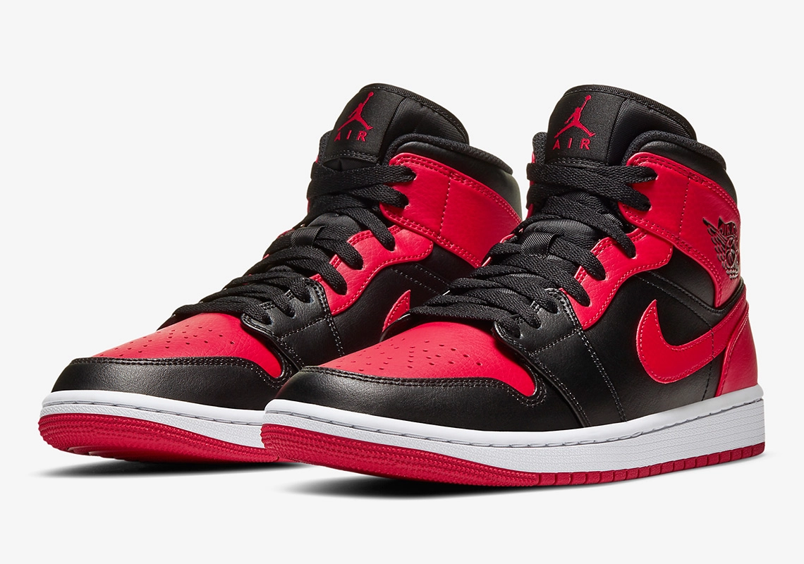 Air Jordan 1 Mid ‘’Bred’’/’’Banned’’ - 554724-074