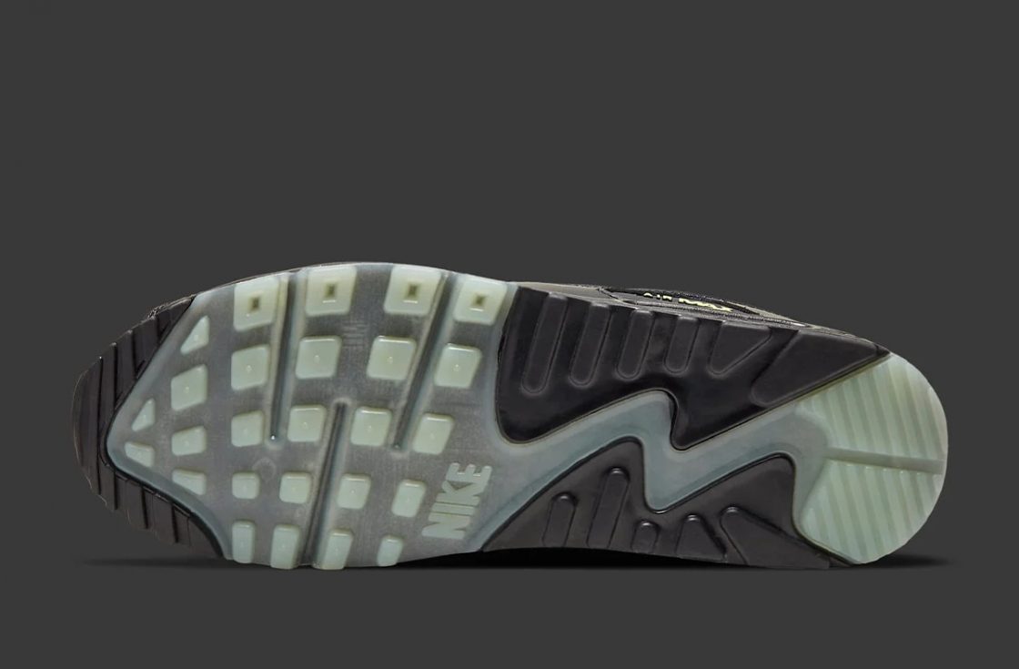 nike spider web