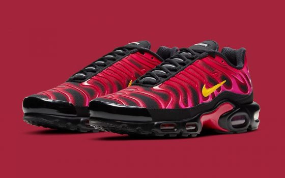 SUPREME x Nike Air Max Plus TN ‘’Fire Pink’’ - DA1472-600