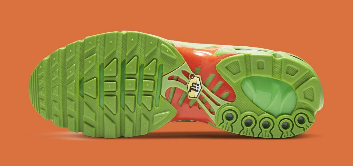 SUPREME x Nike Air Max Plus TN ‘’Mean Green’’ - DA1472-300