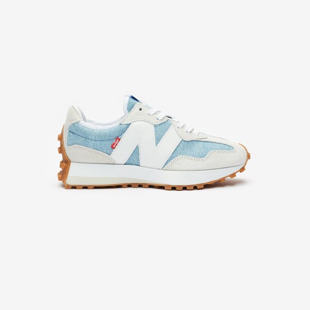 Levi’s x New Balance 327 ‘’Blue’’ WS327LVA Sneaker Style