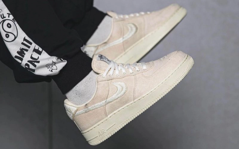 Stussy x Nike Air Force 1 Low ‘’Fossil’’ - CZ9084-200