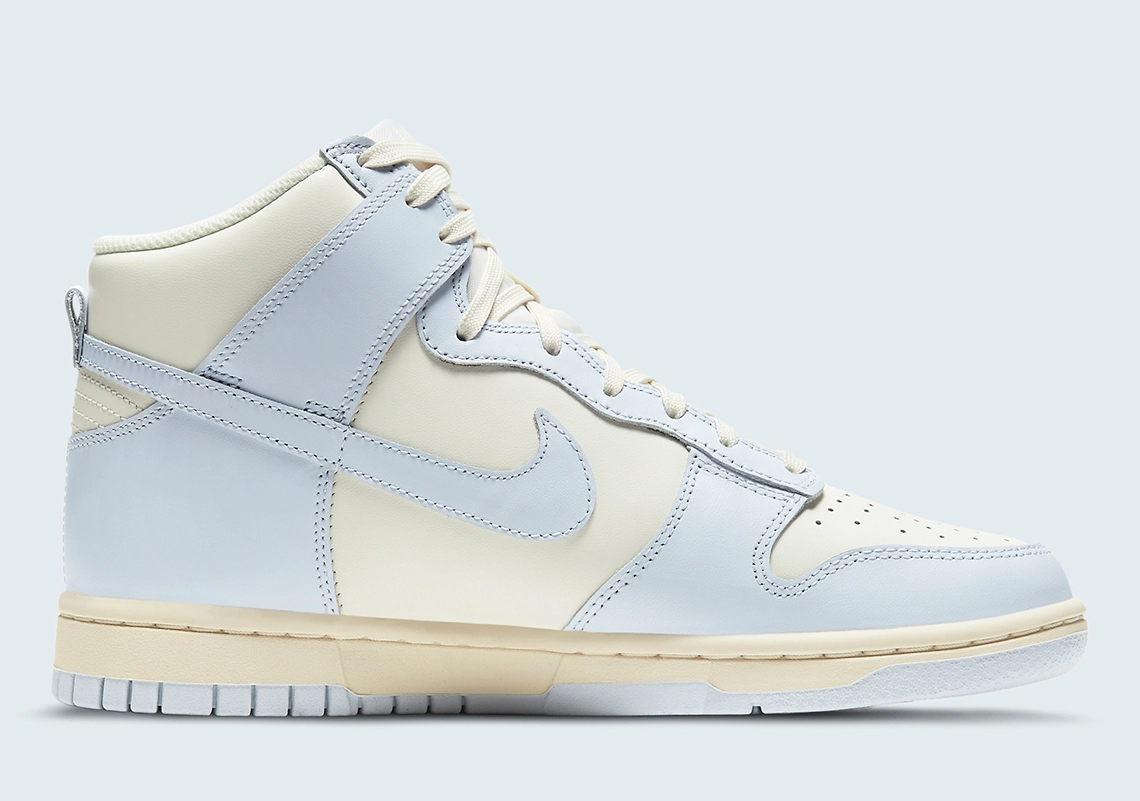 Nike Dunk High WMNS ‘’Football Grey’’ - DD1869-102