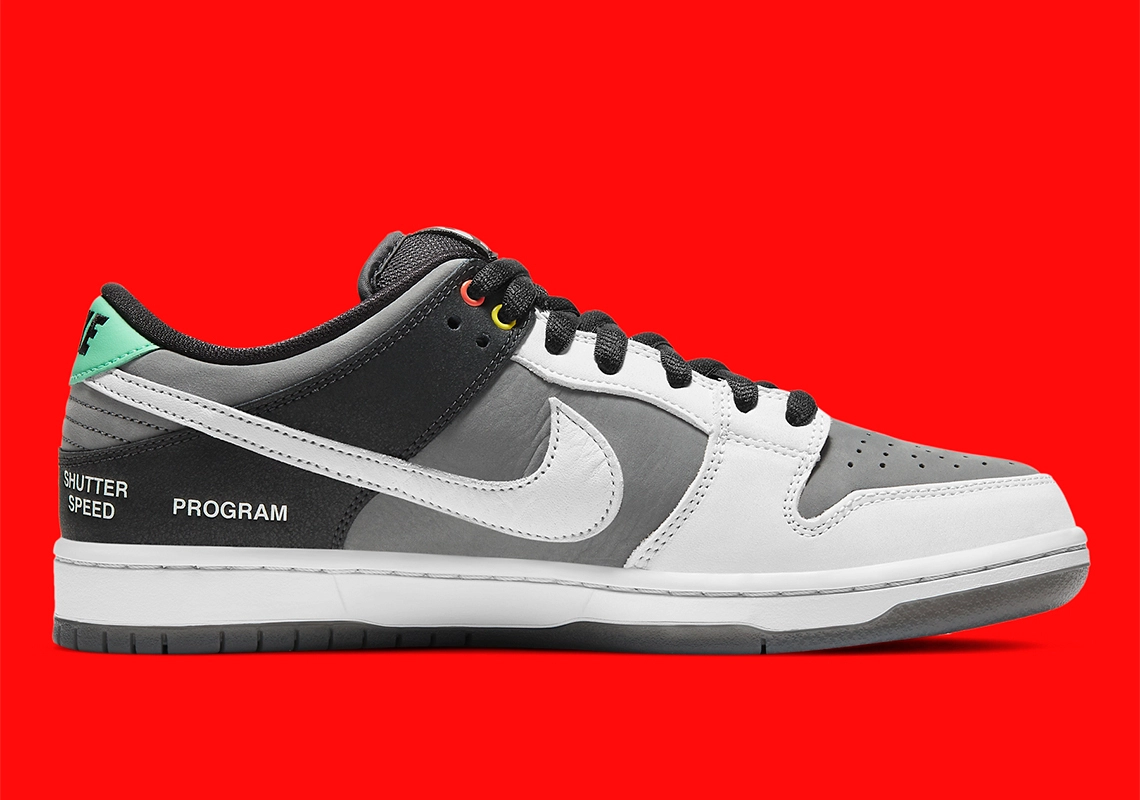 Nike SB Dunk Low ‘’Camcorder’’ - CV1659-001