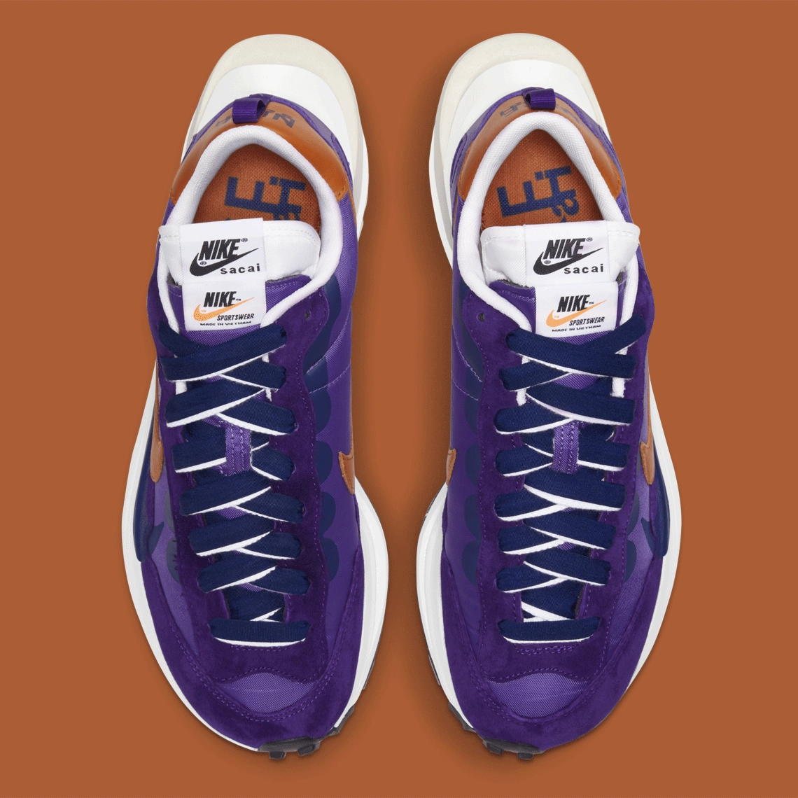 Sacai x Nike VaporWaffle ‘’Dark Iris’’ - DD1875-500