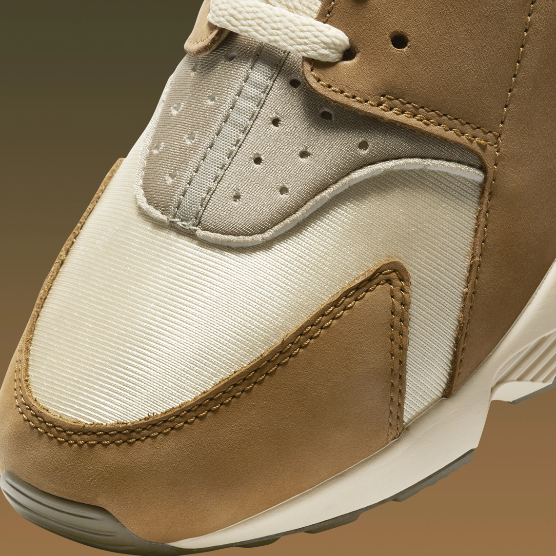 Stüssy x Nike Air Huarache LE ‘’Desert Oak’’ - DD1381-200