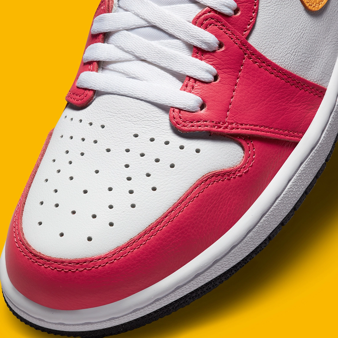 Air Jordan 1 Retro High OG ‘’Light Fusion Red’’ - 555088-603