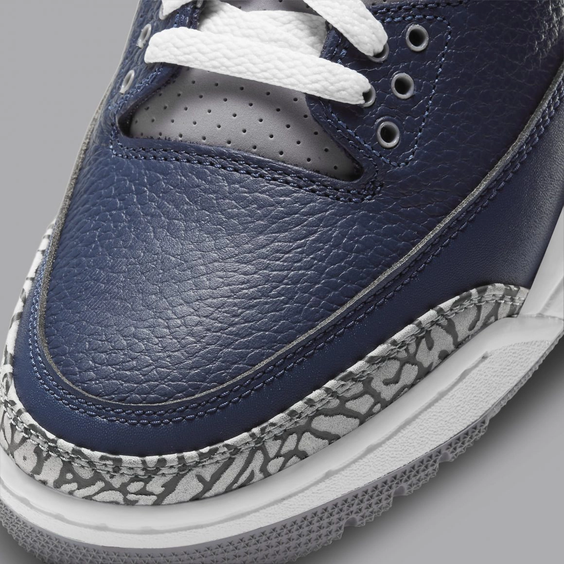 Air Jordan 3 Retro ‘’Midnight Navy’’ - CT8532-401