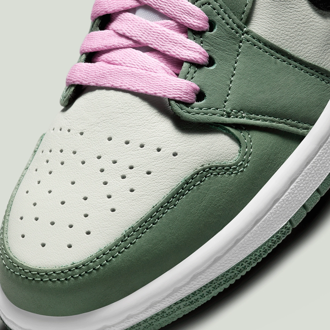 Air Jordan 1 Mid SE ‘’Dutch Green’’ - CZ0774-300