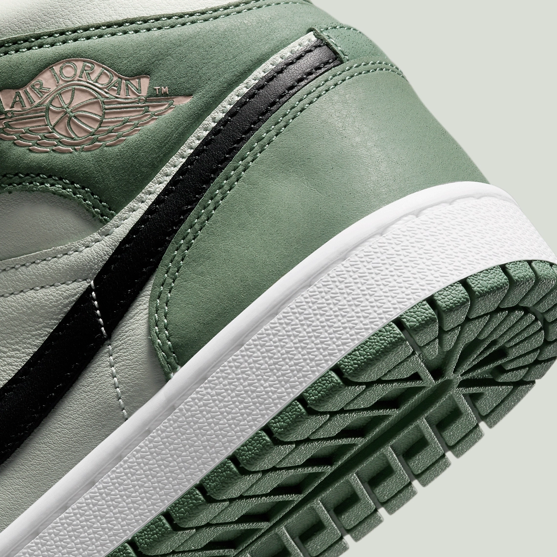 Air Jordan 1 Mid SE ‘’Dutch Green’’ - CZ0774-300