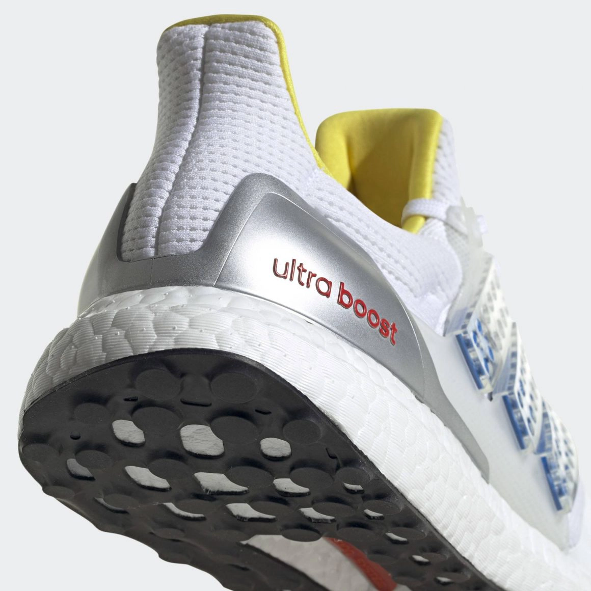 LEGO x adidas Ultraboost 4.0 DNA ‘’Shock Blue’’ - FY7690