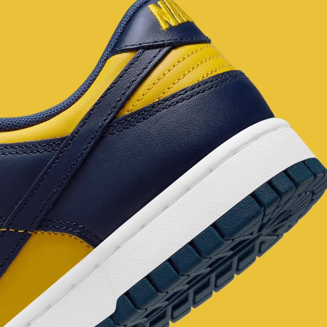 Nike Dunk Low ‘’Michigan’’ - DD1391-700