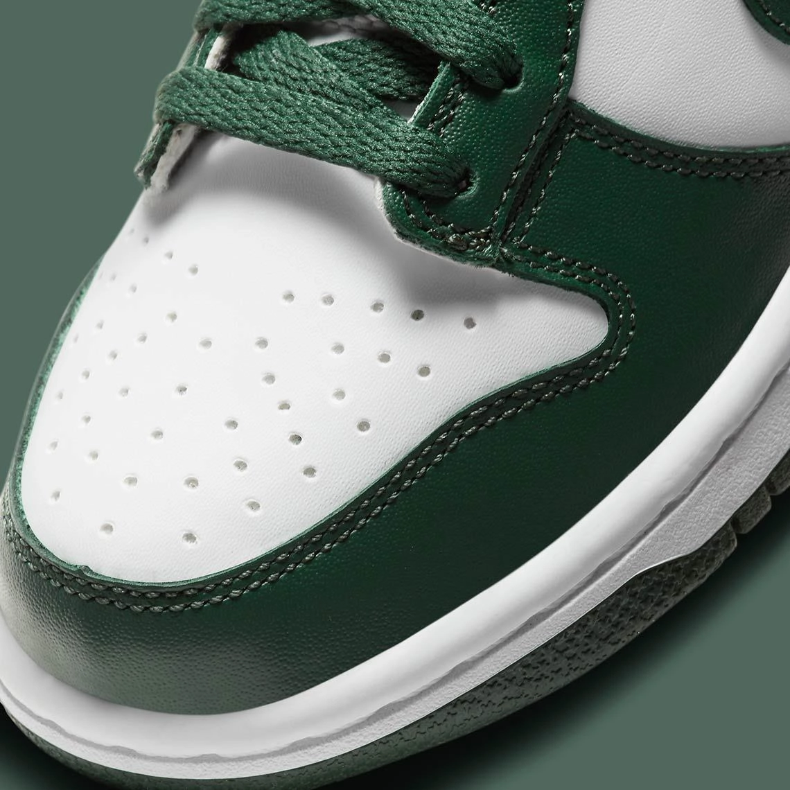 Nike Dunk Low ‘’Spartan Green’’ - DD1391-101