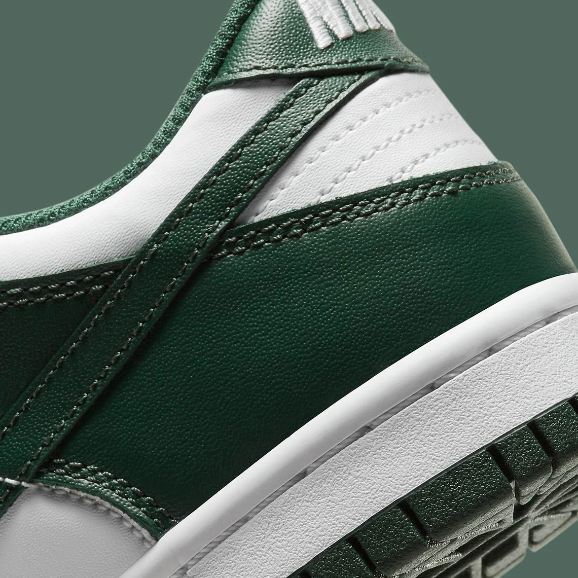 Nike Dunk Low ‘’Spartan Green’’ - DD1391-101