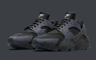 Nike Air Huarache ââHave You Hugged Your Foot Today?ââ - DJ6890-001 | Sneaker Style