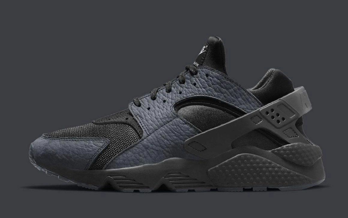 Nike Air Huarache ‘’Have You Hugged Your Foot Today?’’ - DJ6890-001