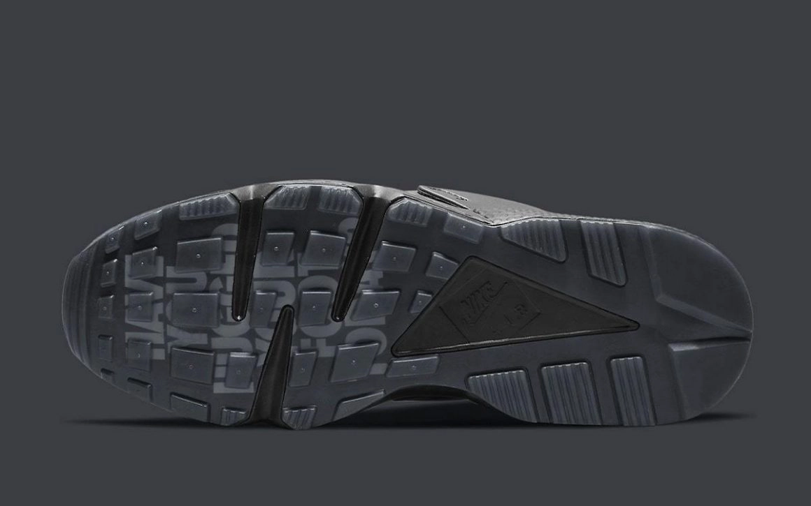 Nike Air Huarache ‘’Have You Hugged Your Foot Today?’’ - DJ6890-001