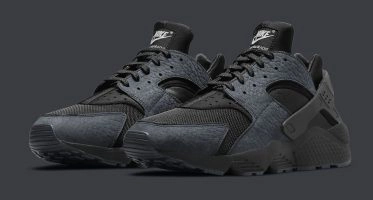 NikeHuarache ‘’Have You Hugged Your Foot Today?’’